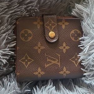 Louis Vuitton LV porte papier zippe wallet